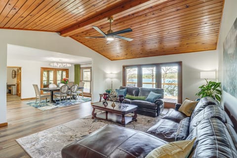 House (5 Bedrooms) | Interior