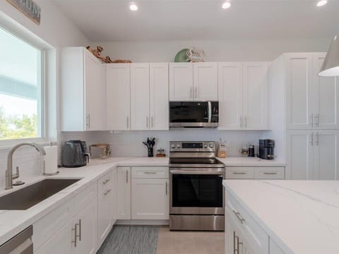 Brand new appliances.