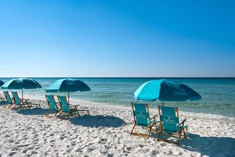 Condo, 1 King Bed with Sofa bed (Edgewater #303) | Beach | On the beach