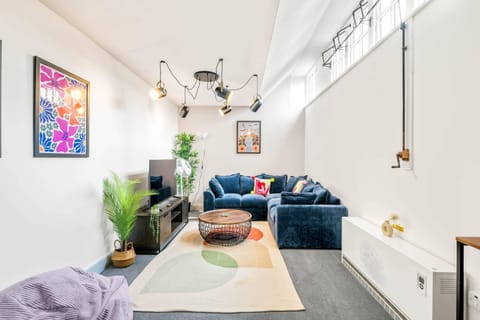 Basic Apartment | Living area | 47-inch Smart TV with digital channels, Netflix, streaming services