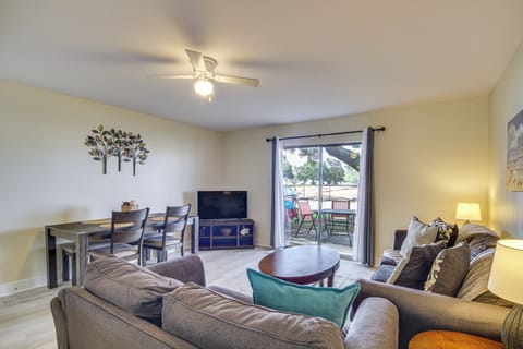 Biloxi Vacation Rental | 2BR | 1.5BA | Stairs Required | 985 Sq Ft