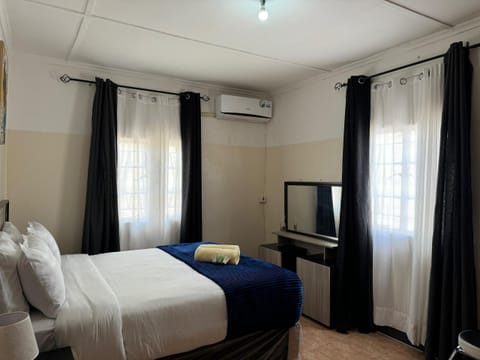 Family House, 2 Bedrooms, Courtyard View | 3 bedrooms, individually decorated, individually furnished