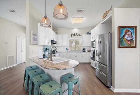 Fully equipped kitchen with everything you need to cook and enjoy meals at home