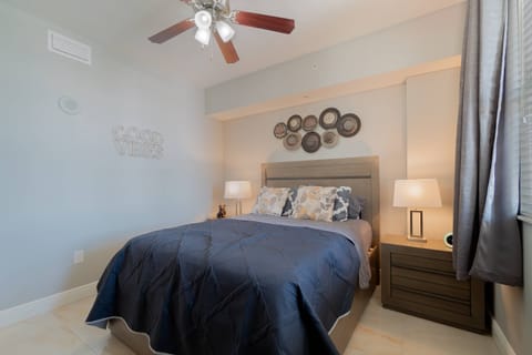 Master Bedroom Queen Bed