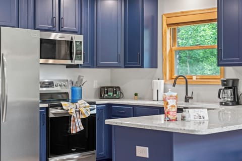 Whip up a feast in the fully equipped modern kitchen.