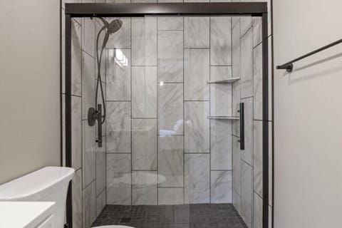 24124779-5d76-4dbd-9e13-42b61181651b