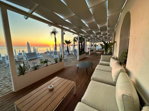 Beach bar