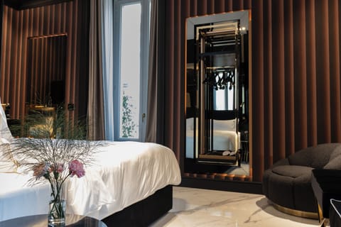 Deluxe Room, City View | Balcony view