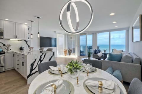 Condo, 1 King Bed with Sofa bed, Balcony, Ocean View (Solana Sunset) | Interior