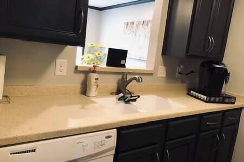 D486def3 7794 4419 872a 157e7581eed1