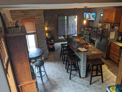 Opposite view of the kitchen/bar/pub table area (floor level #4). 