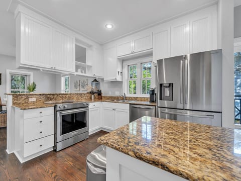 Fully equipped kitchen