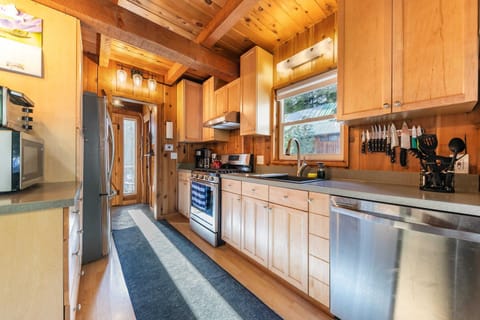 Prepare home-cooked meals in the fully equipped kitchen where you will find everything from a crockpot to an air fryer.