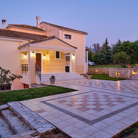 House | 5 bedrooms