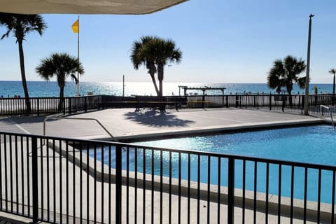 Patio View of the Ocean!