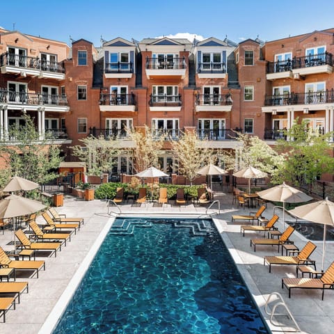Aspen pool square