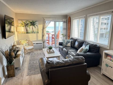 Living area with Views