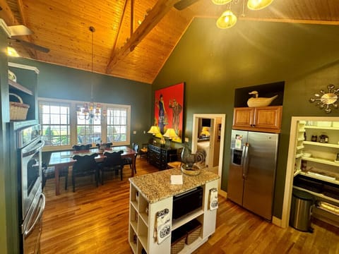 Fully equipped kitchen with all you should need to host /cook a large family gathering.