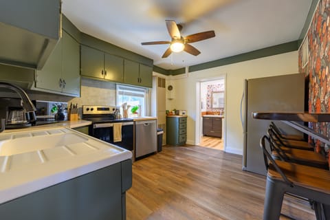 Fully stocked kitchen.