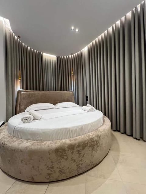 Superior Quadruple Room, Balcony, Lake View | Blackout drapes, WiFi (free), bed sheets