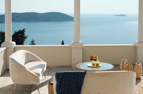 Deluxe Villa, Sea View | Terrace/patio