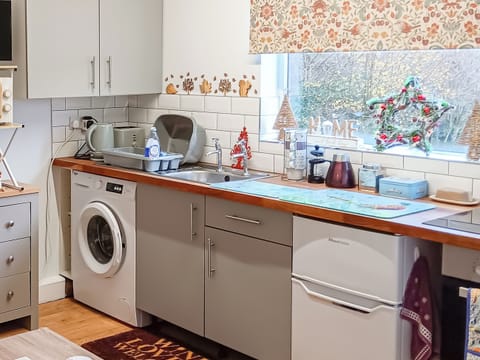 Christmas | The Nest - Owls Range, Woodbury Salterton, near Exmouth