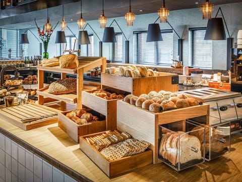 Daily buffet breakfast for a fee