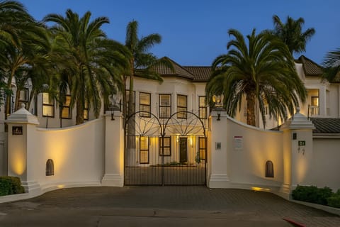 Executive Apartment | Front of property