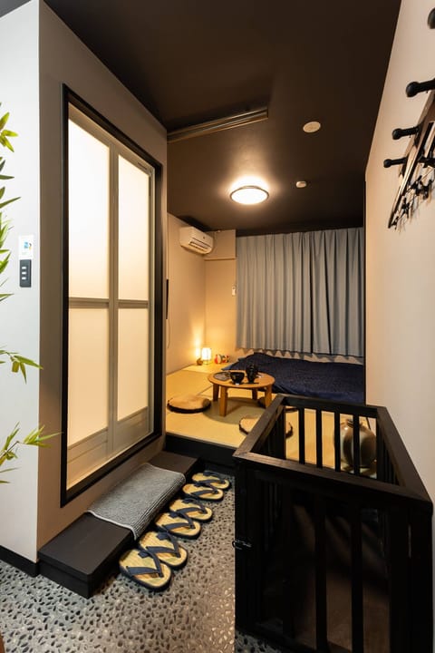 Basic Single Room | WiFi (free), bed sheets