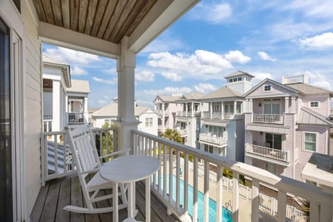 Condo, 3 Bedrooms | Property grounds