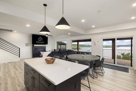 Main Level: Kitchen & Dining Room