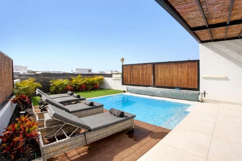 Deluxe House | Terrace/patio