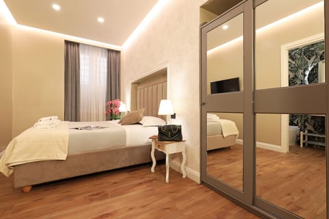 Deluxe Double Room | Egyptian cotton sheets, premium bedding, down comforters