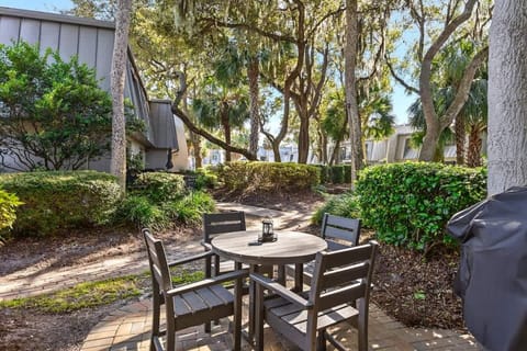 Private Patio with Pathway to Pool!