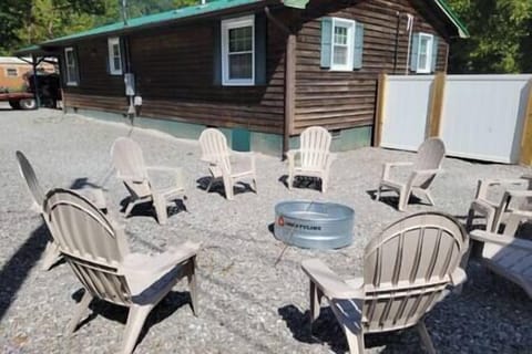 Back sitting area/firepit (2)