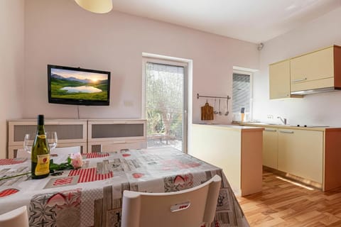 Kitchen and dining area