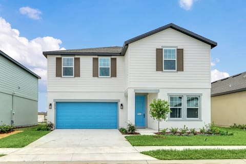 2073DerwentDr_01