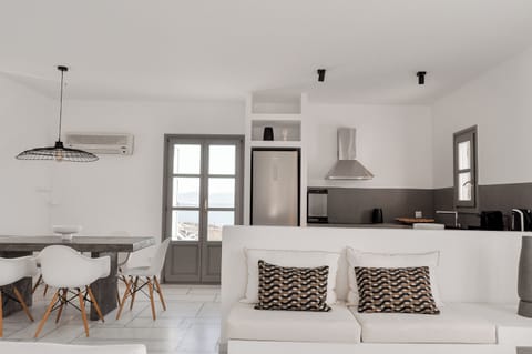 Kitchen and dining area