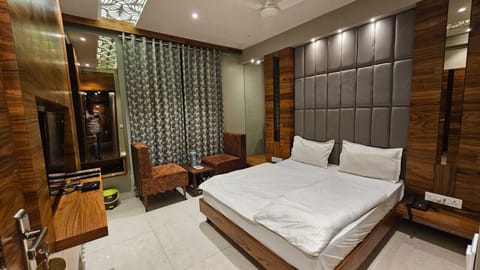 Deluxe Room | Free WiFi, bed sheets