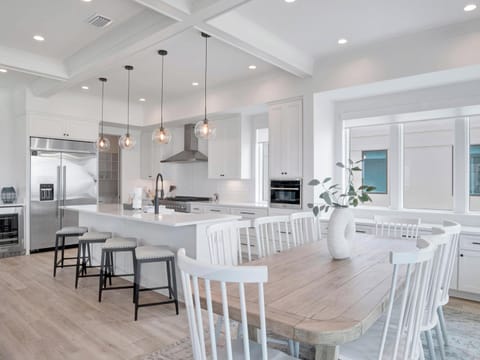 Third Floor, Open Floor Plan