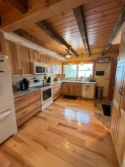 Kitchen is ready for your meals to be prepared