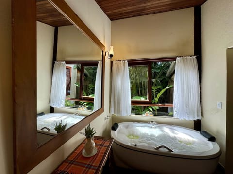 Superior Chalet | Jetted tub