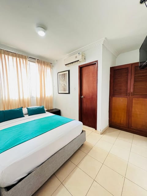 Economy Double Room | Hypo-allergenic bedding available, soundproofing, WiFi (free)