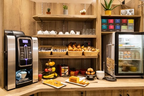 Daily buffet breakfast (EUR 11 per person)