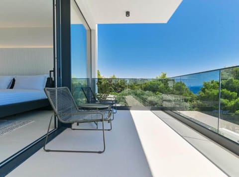 Villa (Five bedroom Villa with Terrace and S) | Balcony