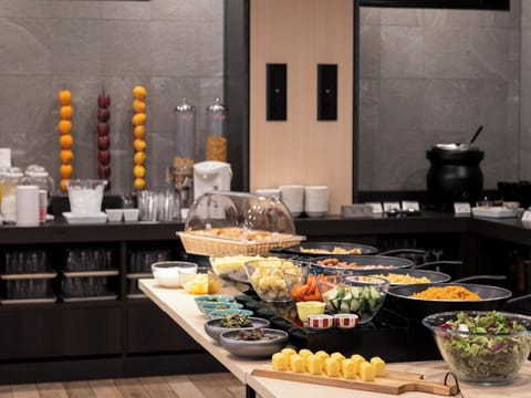 Daily buffet breakfast for a fee