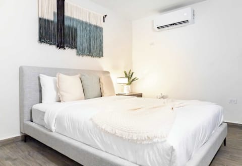 Studio with queen bed