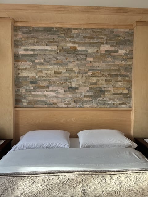 Room, 1 Queen Bed, Private Bathroom (Heritage) | 4 bedrooms, individually decorated, individually furnished