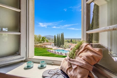 Honeymoon Villa, Multiple Bedrooms, Mountainside (Villa Chimera Green 10 with Pool &) | Interior
