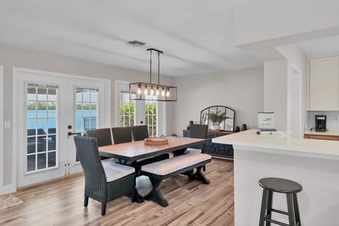 A Shore Thing Villa by FVC - Dining Room
